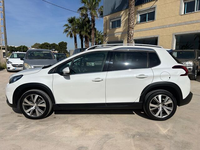 PEUGEOT 2008 ALLURE 1.2 E-THP AUTO SPANISH LHD IN SPAIN 58000 MILES 1 OWNER 2019